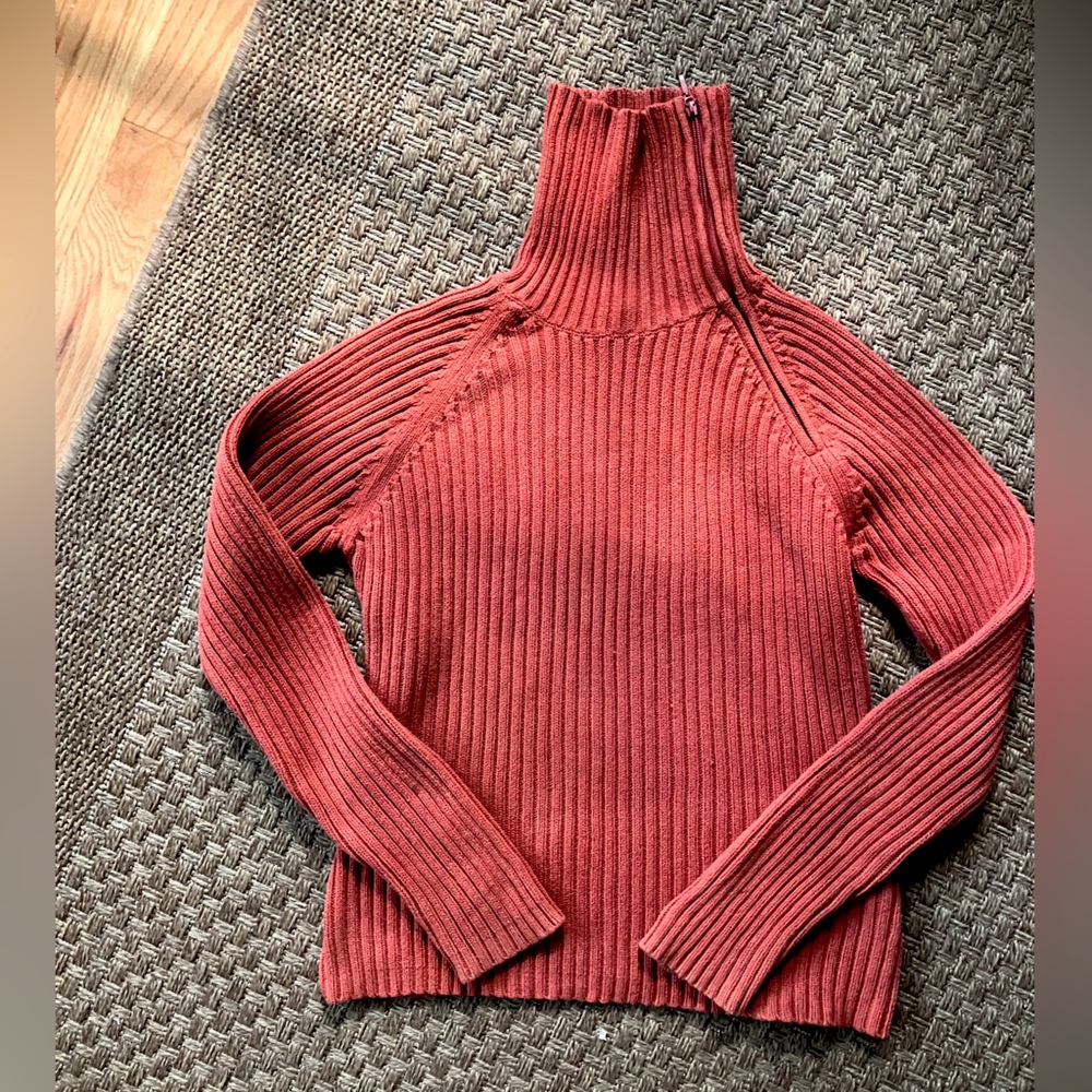 Chunky funnel/ turtle neck sweater
